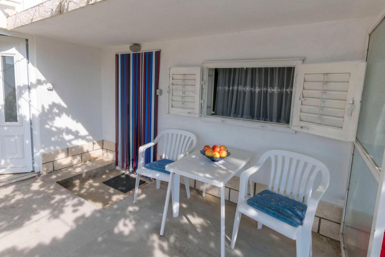 Apartments And Room Milka-Jere Primosten Ngoại thất bức ảnh